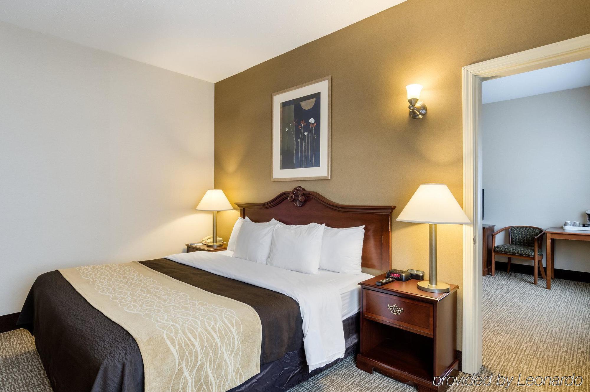 Towneplace Suites By Marriott Hadley Amherst Exterior photo