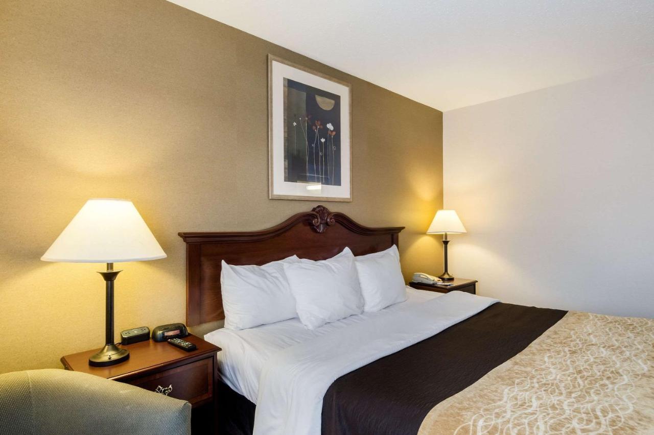 Towneplace Suites By Marriott Hadley Amherst Exterior photo