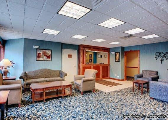 Towneplace Suites By Marriott Hadley Amherst Exterior photo