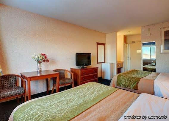 Towneplace Suites By Marriott Hadley Amherst Exterior photo
